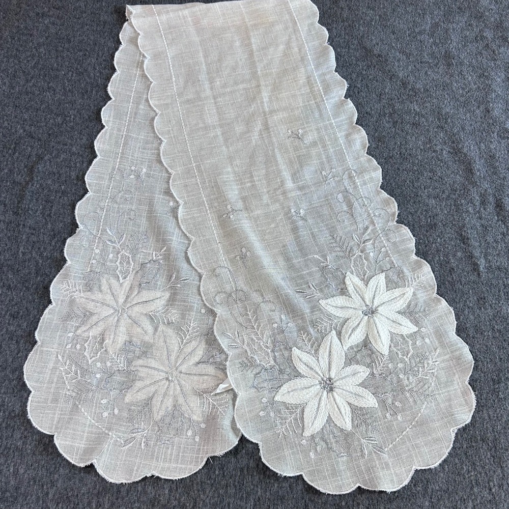 Embroidered Poinsettia Christmas Table Runner Silver White Scalloped 13x70